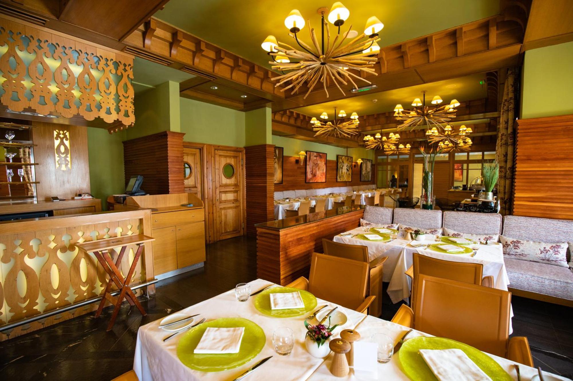 Michlifen Resort & Golf Ifrane  Esterno foto Restaurant El Bulli