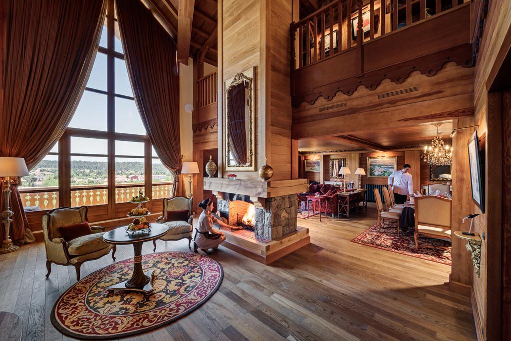 Michlifen Resort & Golf Ifrane  Esterno foto The lobby of the hotel